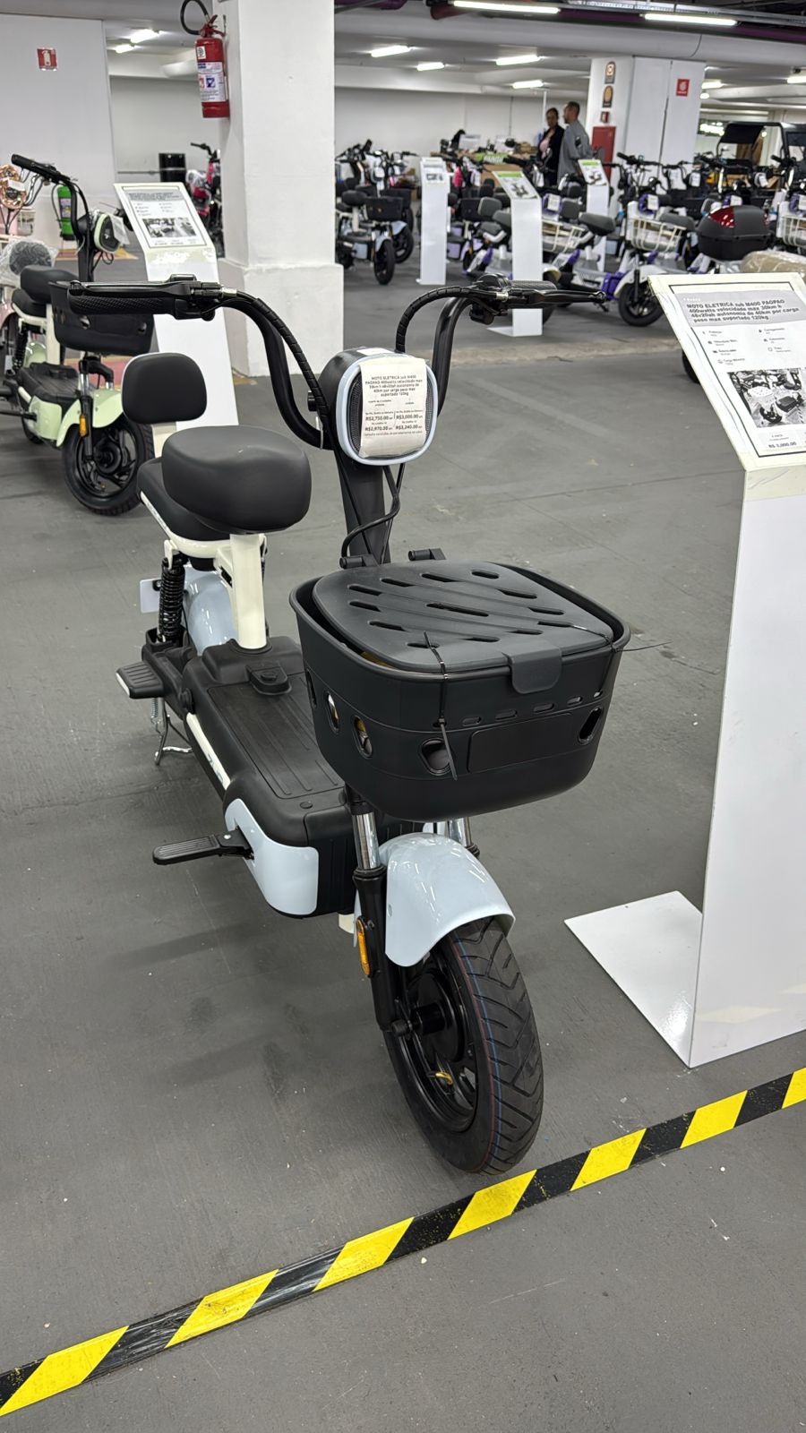Scooter Elétrica Compact Cargo