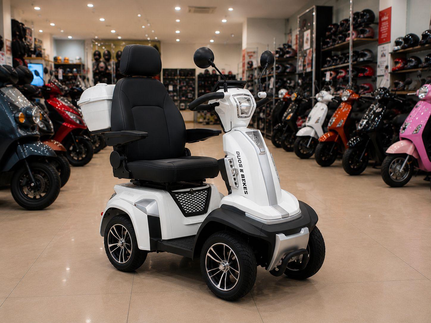 Scooter Elétrica Mobility 4 Rodas Confort Plus Branca