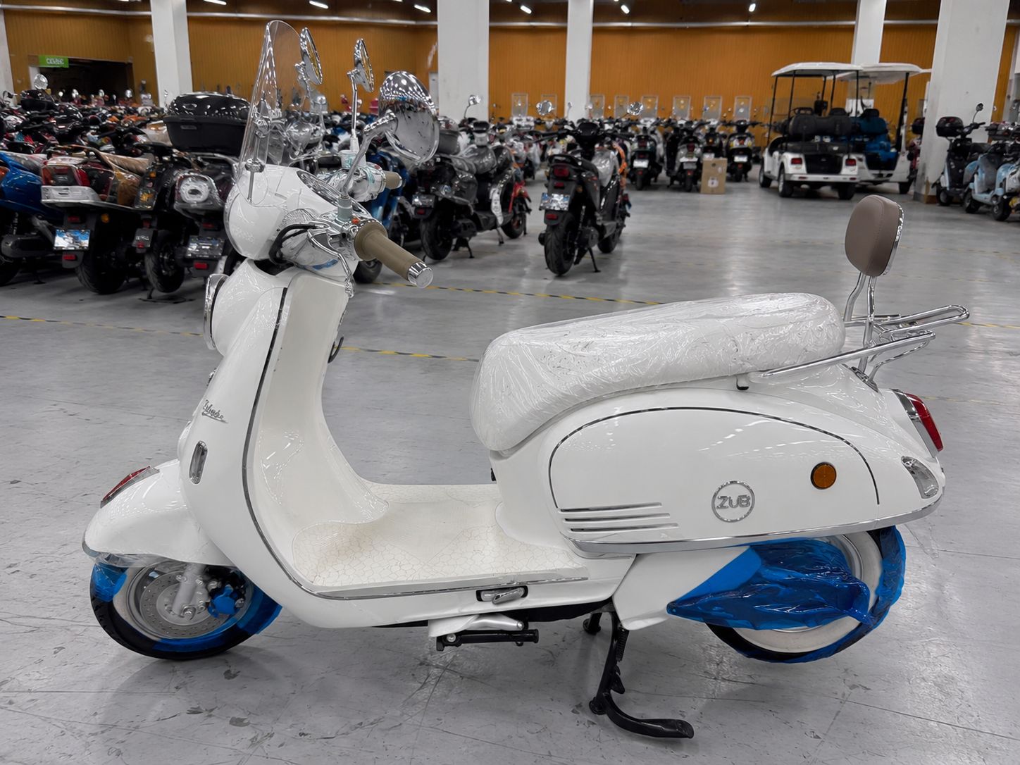 Scooter Elétrica Paris 2026